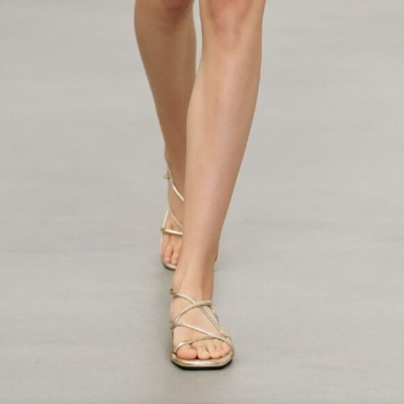 JOIE WOMEN'S GLORY GOLD STRAPPY SANDALS SIZE 6.5 NEW - Picture 1 of 7